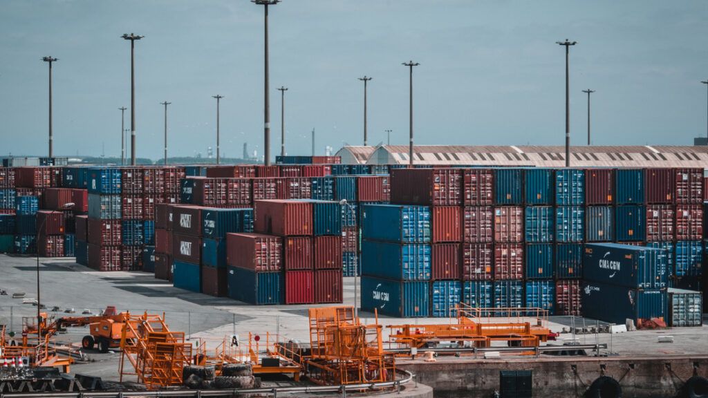 Shipping company to move operations from backlogged California to Florida's open ports • The Georgia Virtue - Vimarsana News