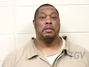 Booking photo for ROBERSON, TADESNE ANTONIO on 4/1/2026