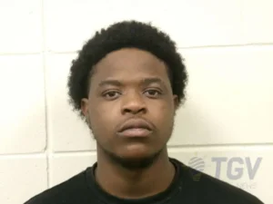 Booking photo for HOLLOWAY, XAVIER RASHEEM on 5/21/2026