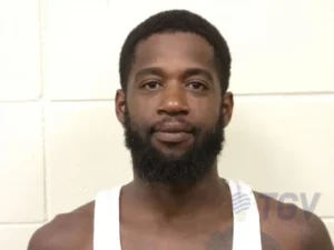Booking photo for SHIPMON, DOMINIQUE MANIELL on 8/9/2026