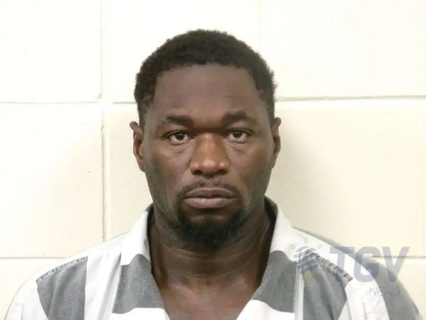 RAYMOND, DEANDREZ ISHON